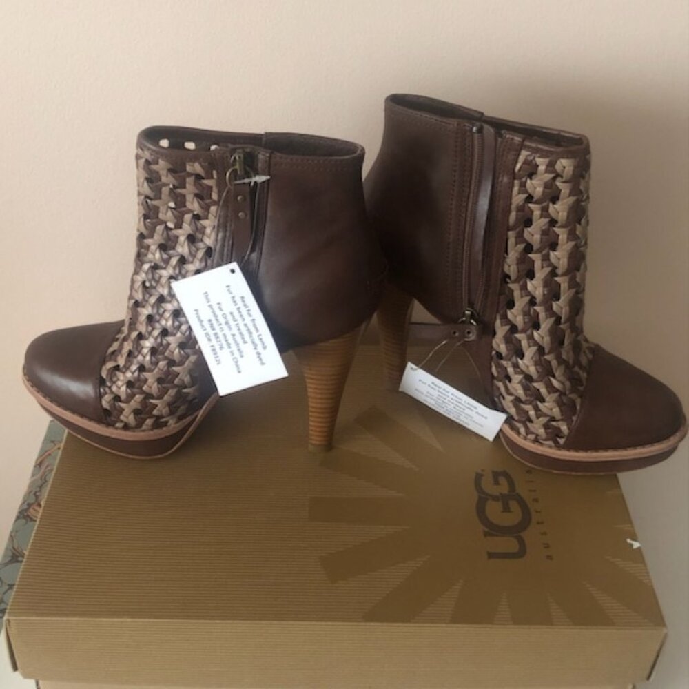 UGG Maliha Woven leather zip ankle booties. Size: 8